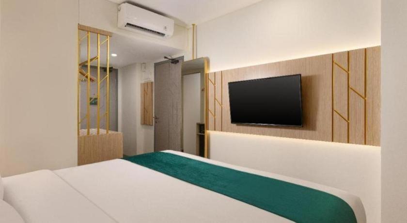 Elsotel Purwokerto By Daphna Management Экстерьер фото
