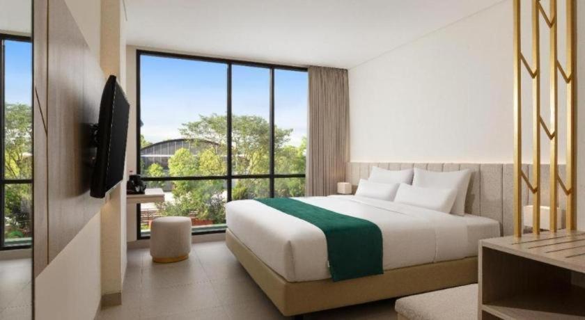 Elsotel Purwokerto By Daphna Management Экстерьер фото